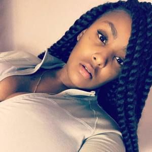 Meet your Posher, Alyssia